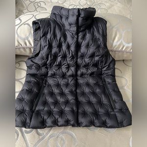Large Black womens Northface vest